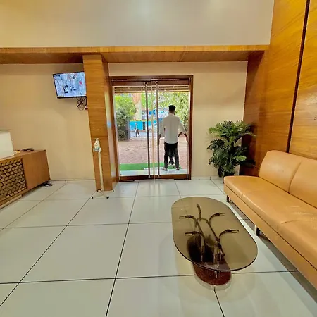 Neelkamal Hotel