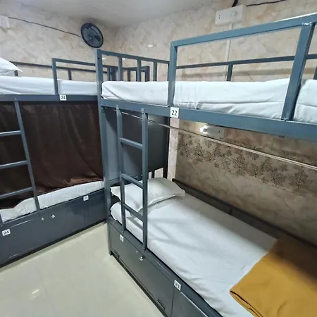 Hostel Sahar Ac - Andheri - Near International Airport - Male Guest Only *