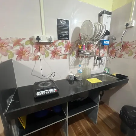 Hostel Layover Dorms