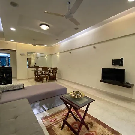 One Bedroom Cozy In Shared At Bandra Homestay *