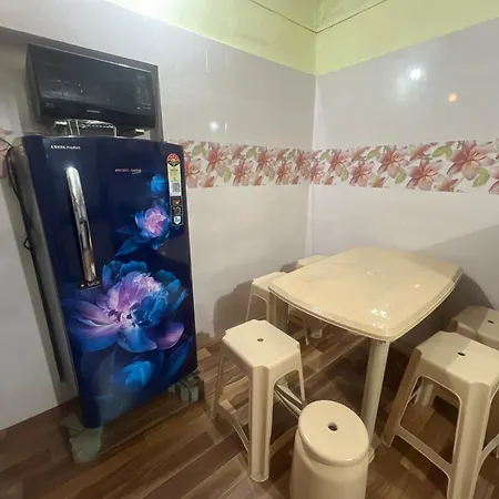 Layover Dorms Hostel
