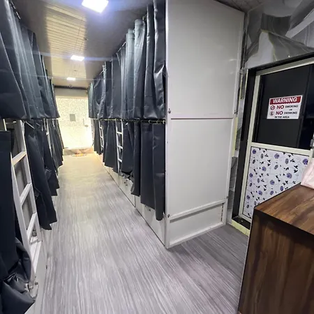 Layover Dorms Hostel Mumbai