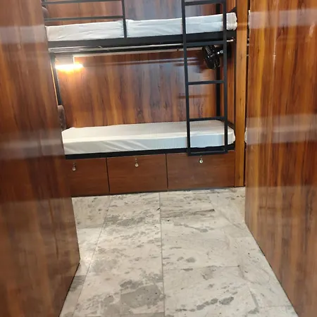 Hostel Transit Mumbai