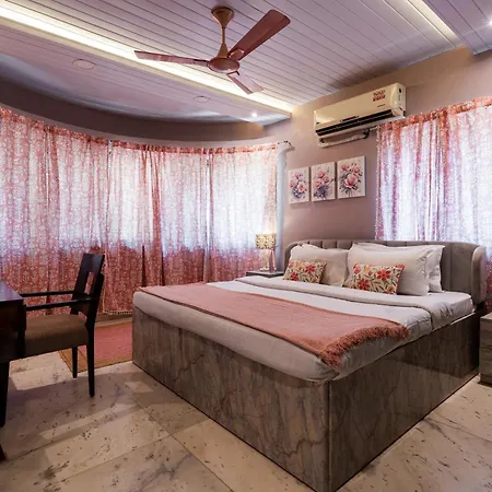 Breeze 3bhk Cosy Spacez Luxury Mumbai