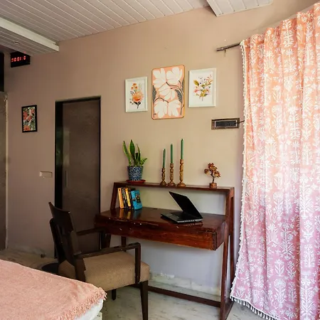 Breeze 3bhk Cosy Spacez Luxury *