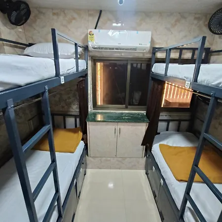 Hostel Sahar Ac - Andheri - Near International Airport - Male Guest Only Mumbai