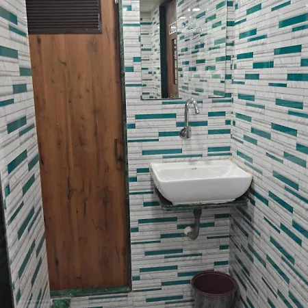 Oster Hostel *