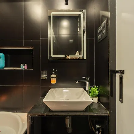 Villa Breeze 3bhk Cosy Spacez Luxury