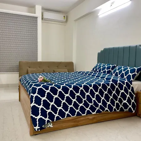 Apartment Wood 2 Bhk Powai Views *