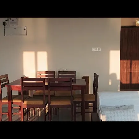 Apartment Sea-view Premium 2bhk 950sqft, Parking, Andheri W Mumbai