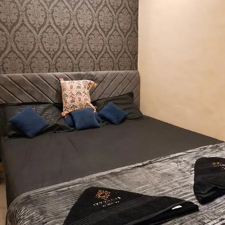 Apartment Ivy Palm Vista 101, Near Infinity Mall, Malad West
