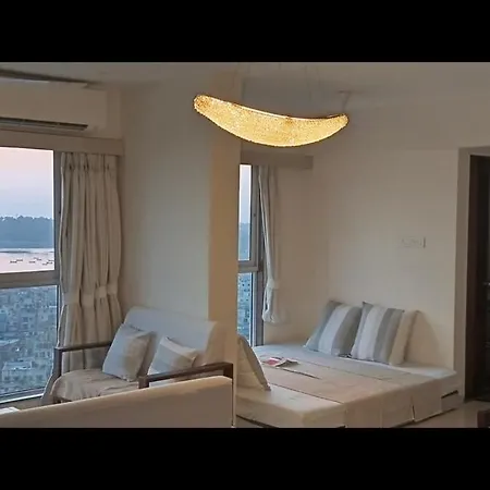 Sea-view Premium 2bhk 950sqft, Parking, Andheri W Apartment
