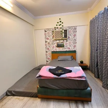 Ivy Link Palace 2bhk Oshiwara Apartment