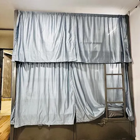 Blue Near International Airport T2 Apartment *