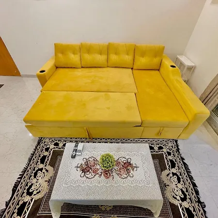 Chic 2 Bhk With Balcony & Bold Yellow Lounge Powai * Mumbai