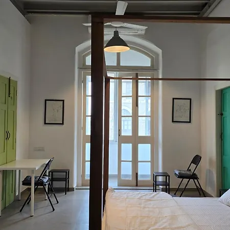 Stevens Street Atelier Heritage Apartment