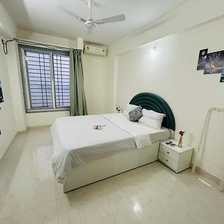 Apartment 2 Bhk & Hiranandani View H Floor