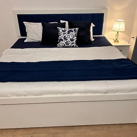Apartment To In Bkc Airport Nearby *