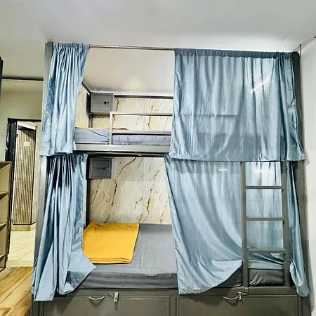 Apartment Blue Near International Airport T2
