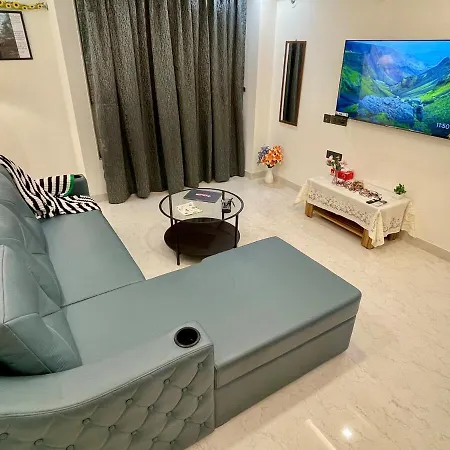 Apartment Wood 2 Bhk Powai Views Mumbai