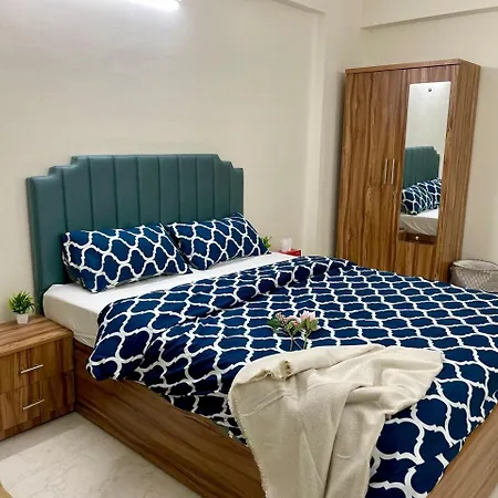 Wood 2 Bhk Powai Views Mumbai