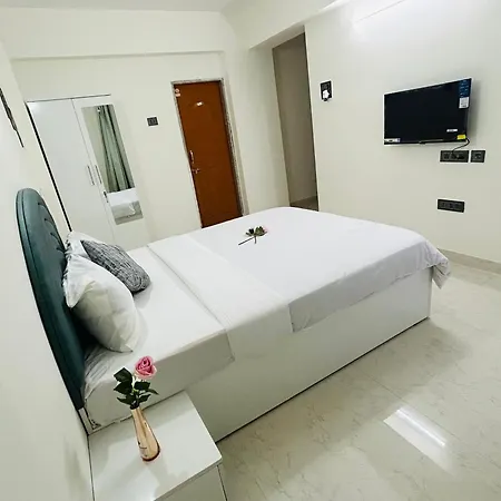 2 Bhk & Hiranandani View H Floor *