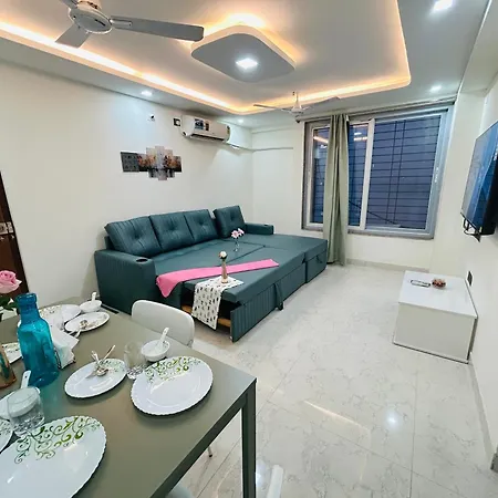 2 Bhk & Hiranandani View H Floor Apartment *