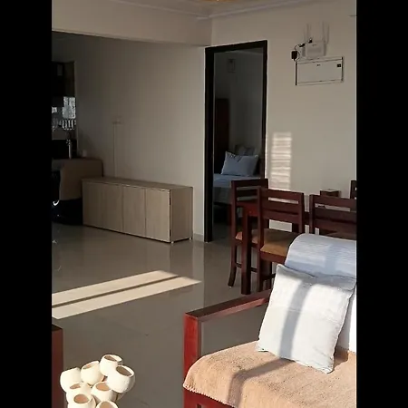 Sea-view Premium 2bhk 950sqft, Parking, Andheri W *