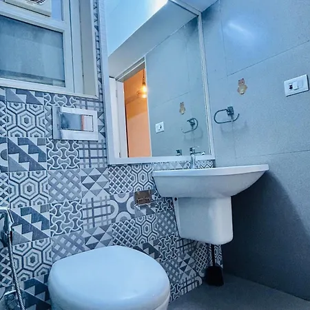 Apartment To In Bkc Bandra Airport Nearby *