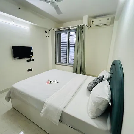 Apartment 2 Bhk & Hiranandani View H Floor Mumbai