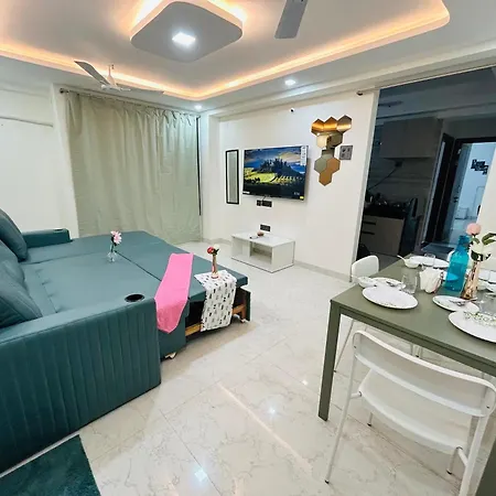 Apartment 2 Bhk & Hiranandani View H Floor