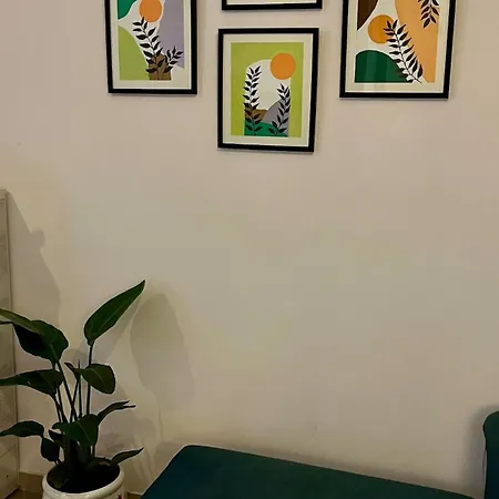 Modern & Luxury For Your Comfort Apartment *