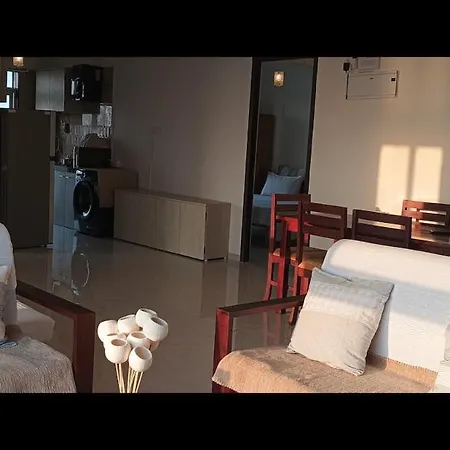 Sea-view Premium 2bhk 950sqft, Parking, Andheri W Mumbai