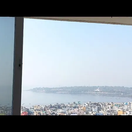 Sea-view Premium 2bhk 950sqft, Parking, Andheri W Apartment *