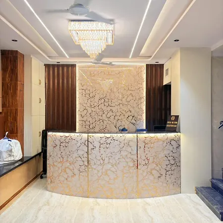 Qamar Hotel