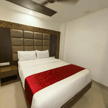 Hometown Near Us Embassy Bkc Hotel 3*