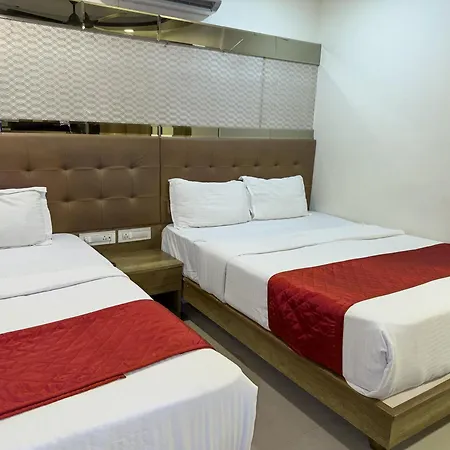 Hotel Hometown Near Us Embassy Bkc 3*