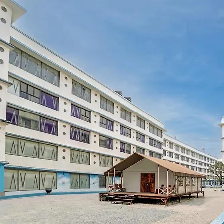 Townhouse Royal Palms - Rose Collection Hotel 4*