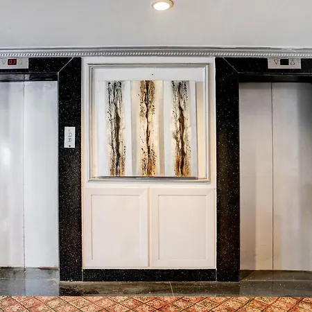 Townhouse Royal Palms - Rose Collection Hotel 4*