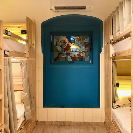 Hostel Gosolo Bandra