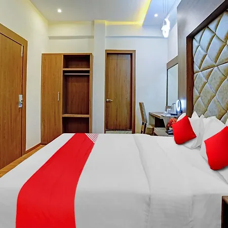 O Sunrise 3* Mumbai