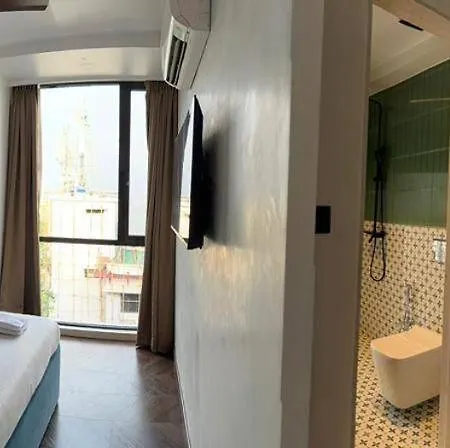 Palm Breeze - Colaba Hotel