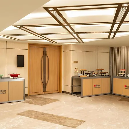 Hilton Garden International Airport Hotel 4*