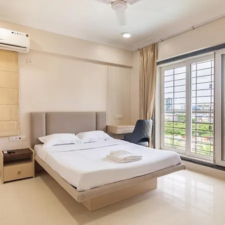 Treat Homes Service In Bkc Siddhant 601 Homestay