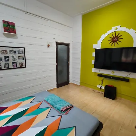 Seaface Bldg 1bhk 0r 2 Bhk 0r Pvt Luxe Service Flat, Apartment Mumbai