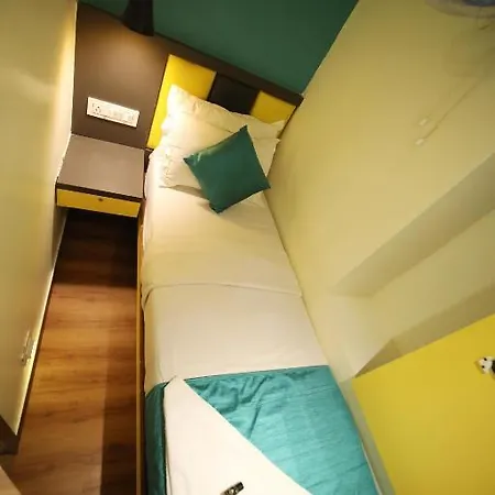 Marol-the Hubz Hostel