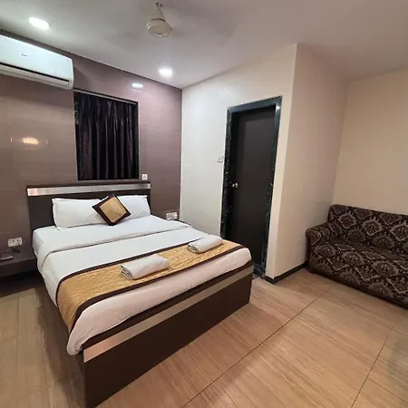 Sunshine Airport Hotel 3*