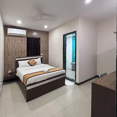 Sunshine Airport Hotel