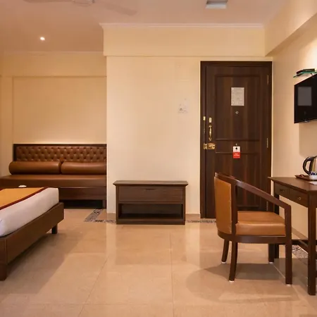 West End Opp Hospital Hotel 4*