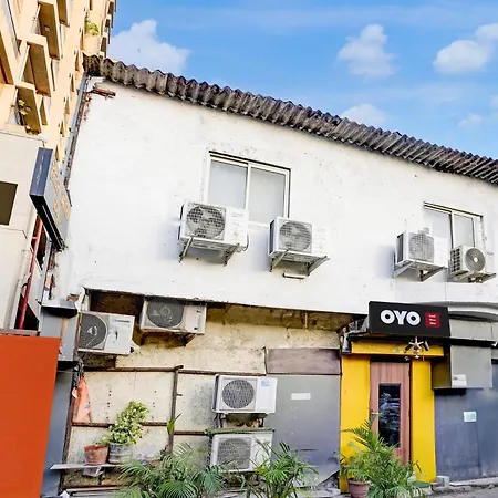 Oyo 77012 Moss View - Moca 3* Mumbai